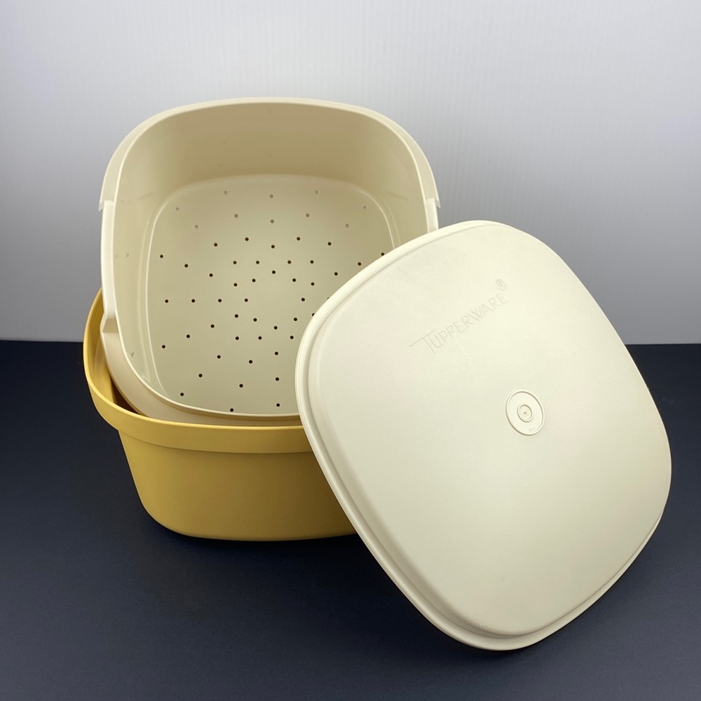 Vintage Tupperware Microwave Steamer Square Large